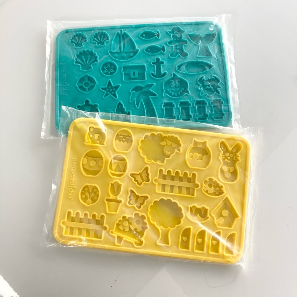 Pampered Chef Summer and Spring Cookie Molds for Baking 100183 100182 New